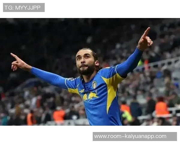 利兹联前锋勒温荣膺英超12月最佳球员助球队连胜打入6球 利兹联前锋勒温荣膺英超12月最佳球员助球队连胜打入6球